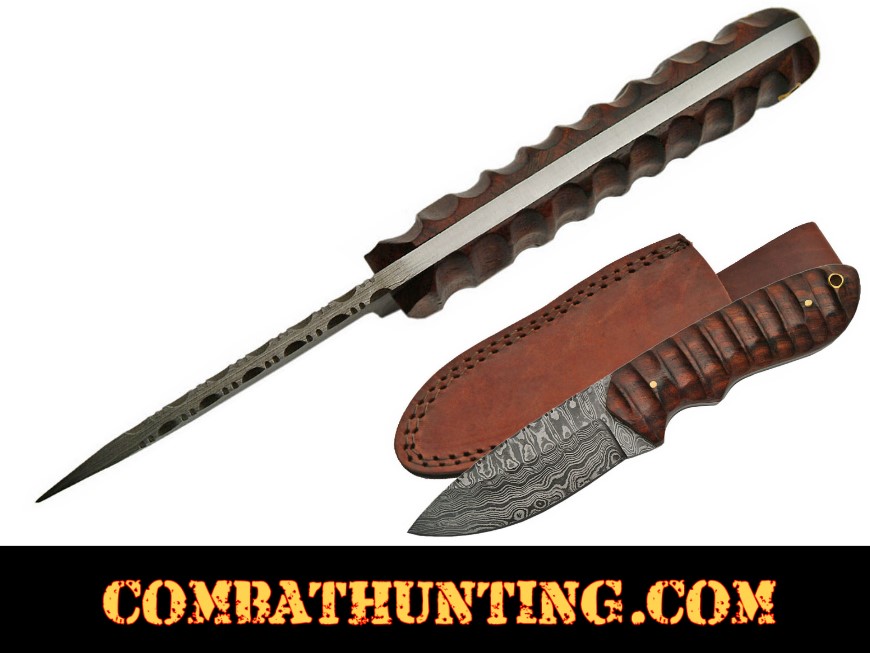 Damascus Steel Hunting Knife style=