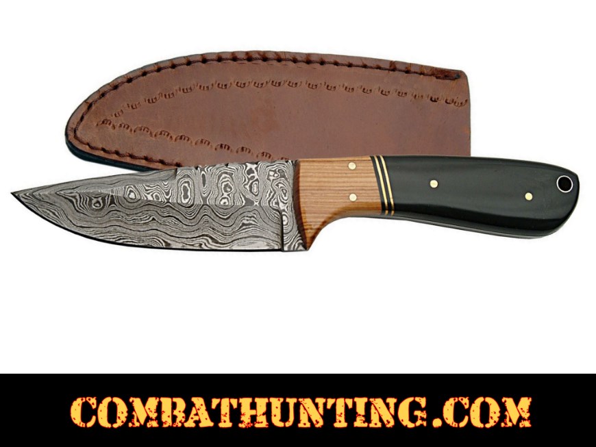 Damascus Steel Hunting Knife With Stag Horn Handle style=