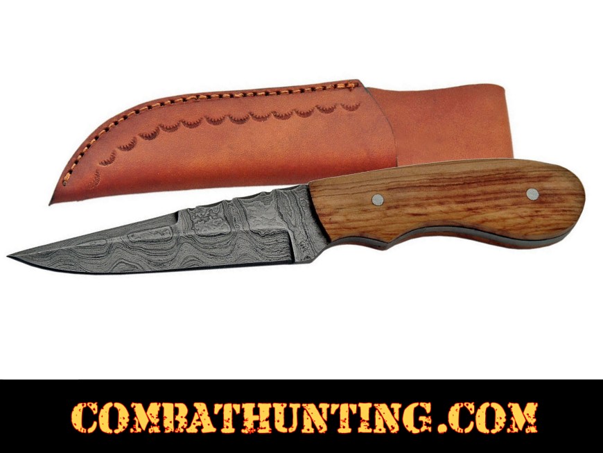 Damascus Steel Spear Point Hunting knife style=